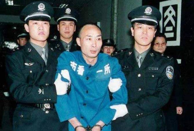 疫情毒王/疫情毒王判刑-第2张图片 疫情毒王/疫情毒王判刑-第2张图片